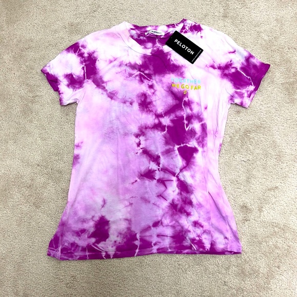 BNWT Peloton Fuschia Tie Dye Short Sleeve